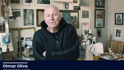 Zavěšený z nebeské klenby. Reportáž Téma 21 o relikviáři pro Jana Bulu a Václava Drbolu